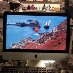 21.5 Inches Apple Imac With  Monterrey System   Year Late 2015