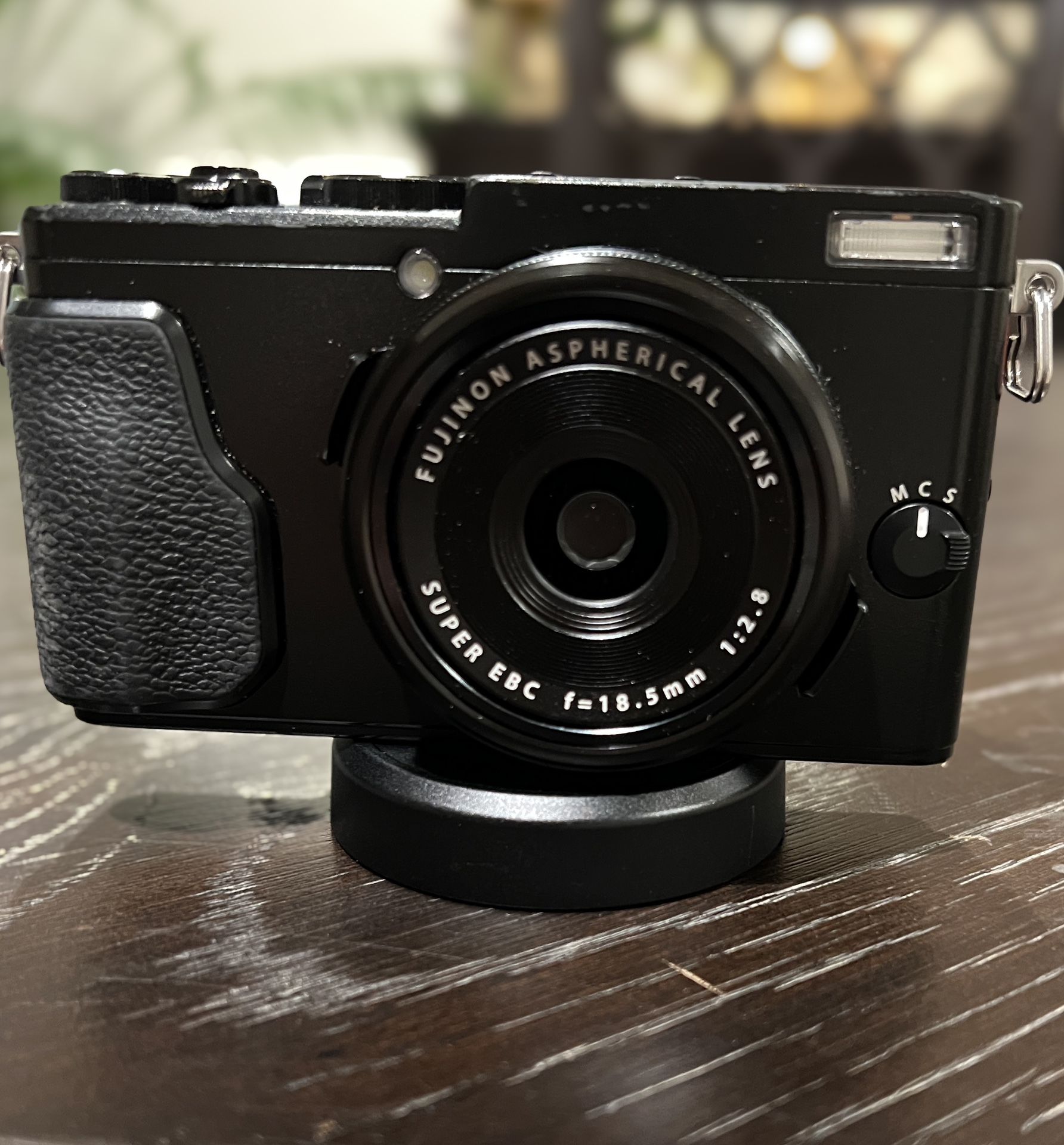 Fuji film X70