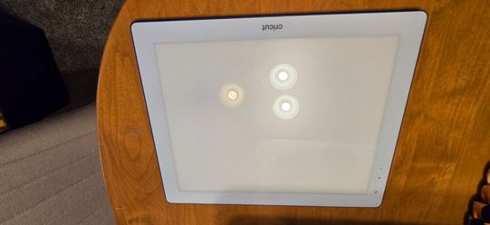 Cricut Bright 360 LED Lamp – Brand New, Never Used