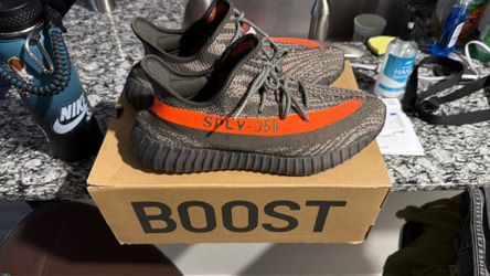 Yeezy carbon beluga sz 12