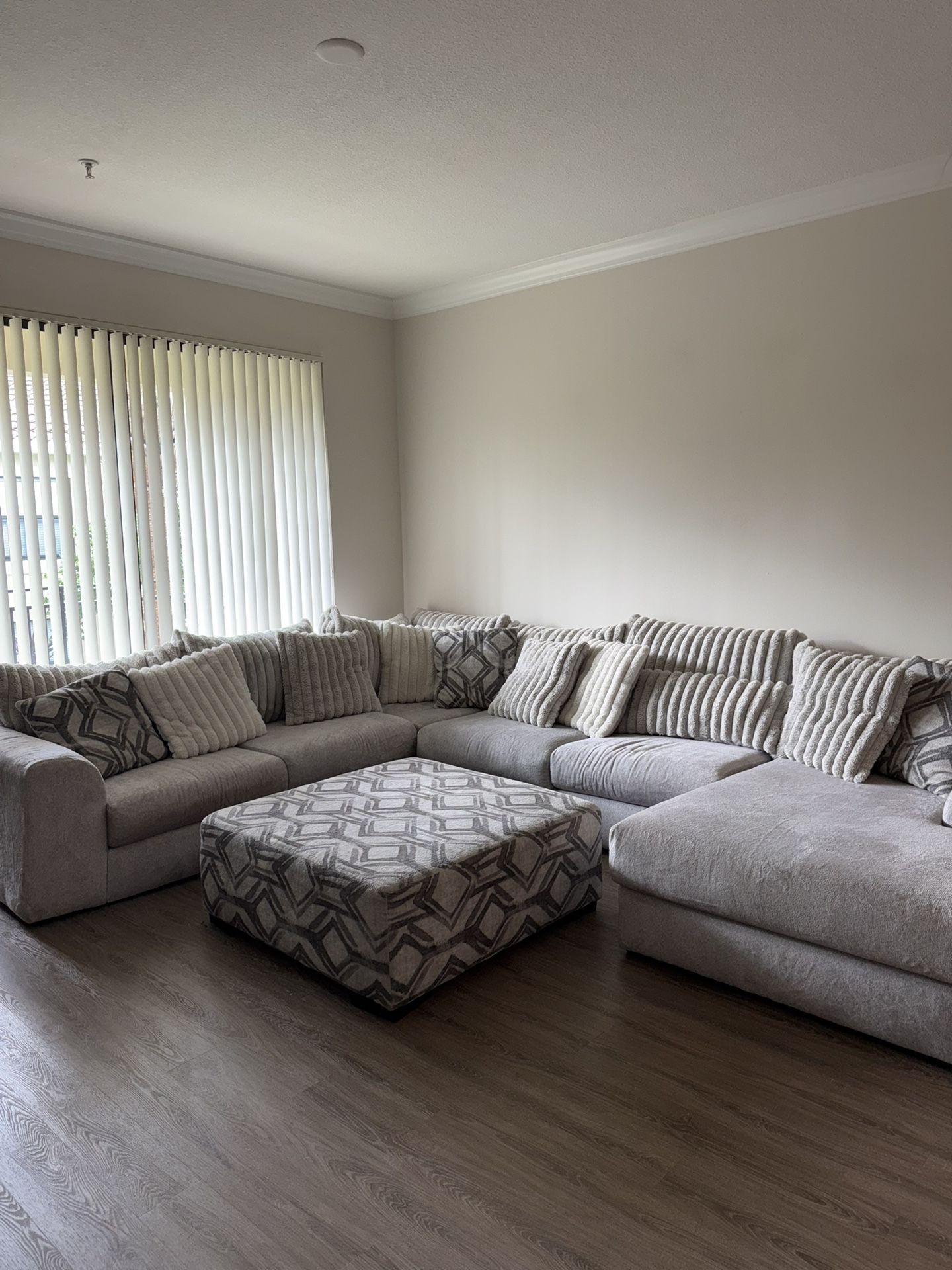 Moreau Street 3 Pc Left Arm Chaise Sectional With Ottoman