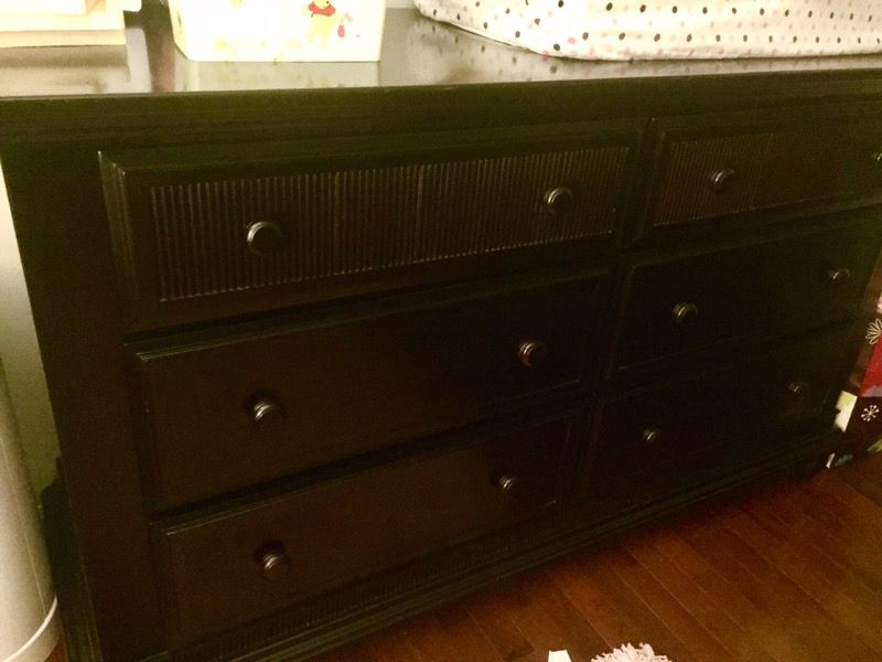 Baby cache 6 drawer dresser