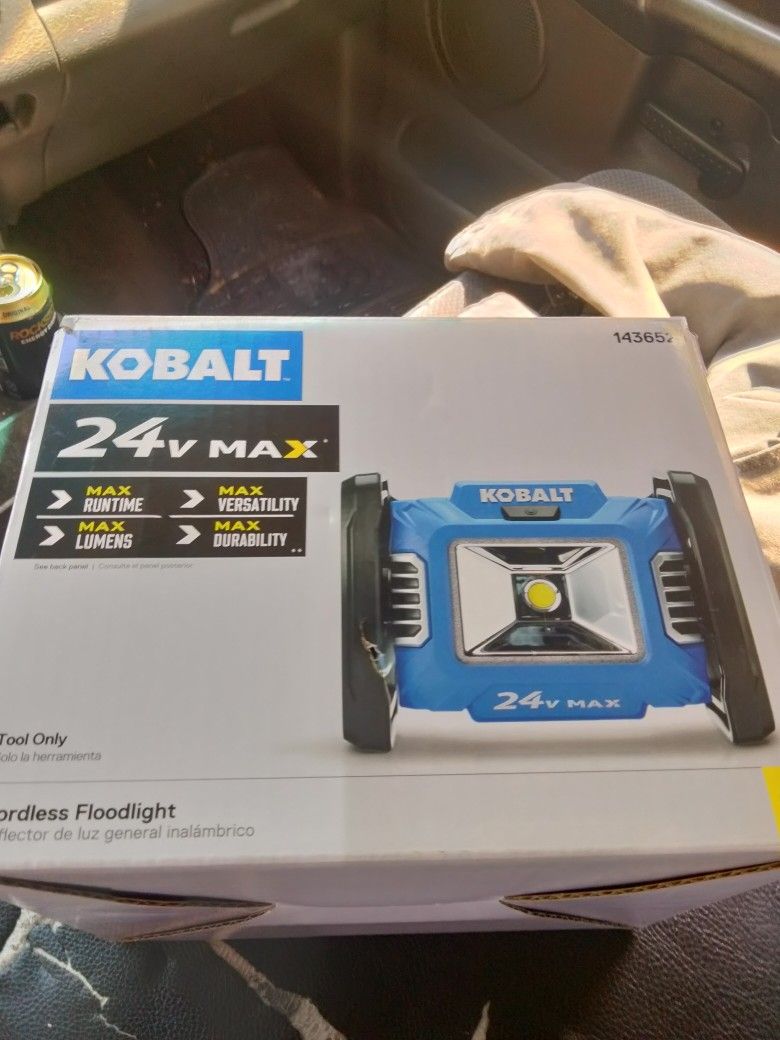 KOBALT Cordless Flood Light
