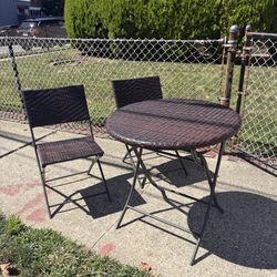 Belleze Rattan Outdoor Bistro Wicker Folding Table & Chairs (2) 