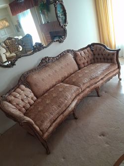 Got a couches antique and I'm putting up the metal furniture dining room table exponential furniture and that blue bedroom that's it