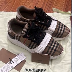 Burberry Regis
