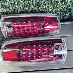 LED Tail Light Assembly Driver & Passenger Side [Compatible with 99-00 Escalade / 92-94 Blazer / 88-99 C1500-C3500]
