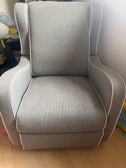 Baby rocking chair