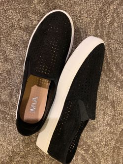 Mia Shoes size 6 and 7