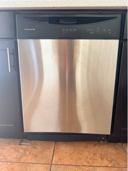 Dish washer Frigidaire