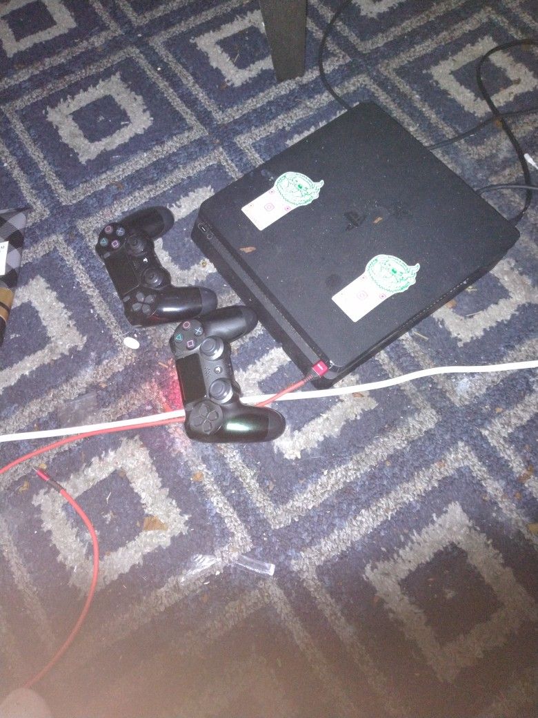 Ps4 Two Controllers No Games