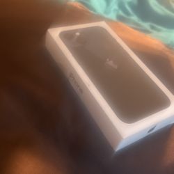 I Phone 13 Straight Talk Wireless 