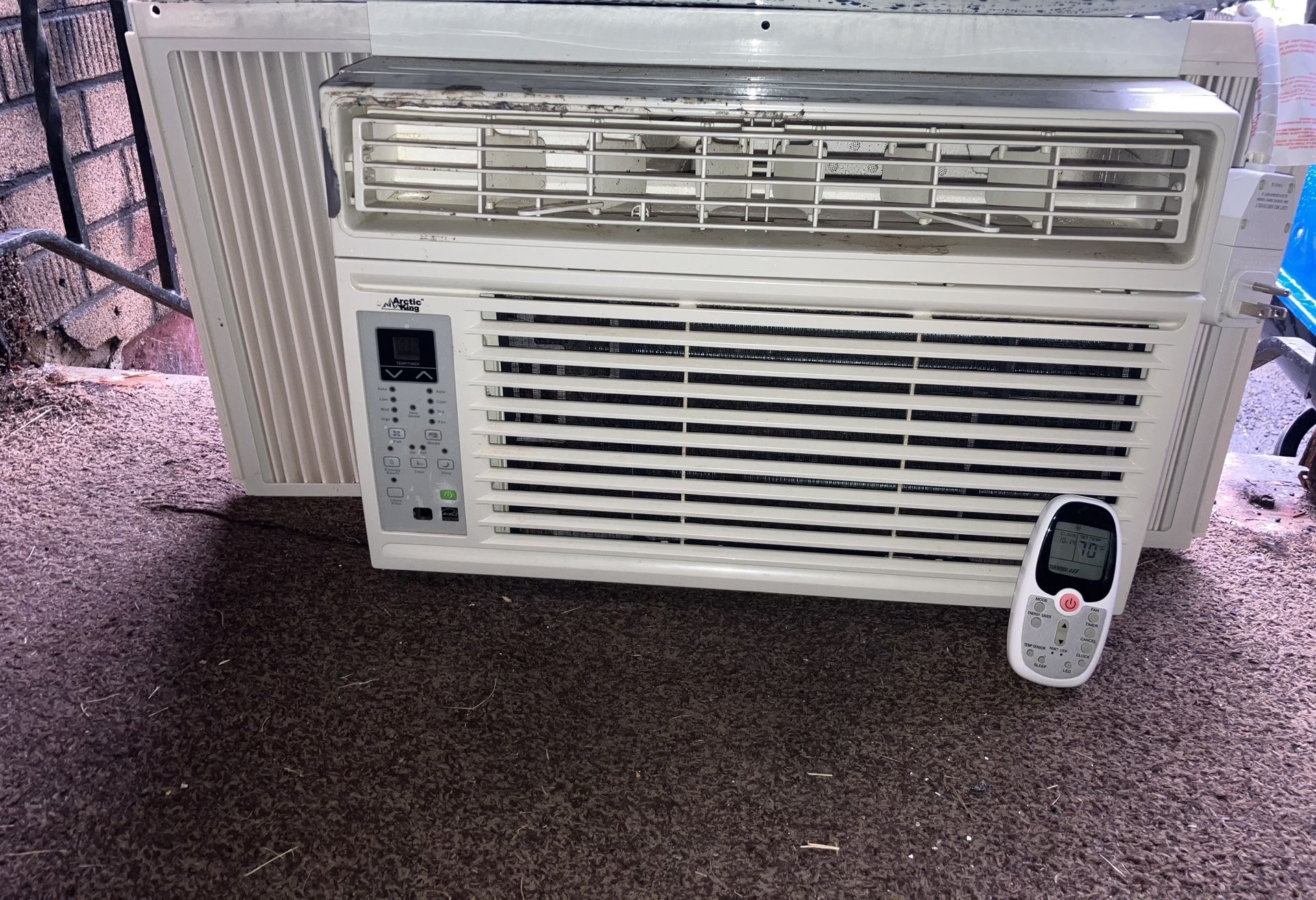 Arctic King Ac w Remote