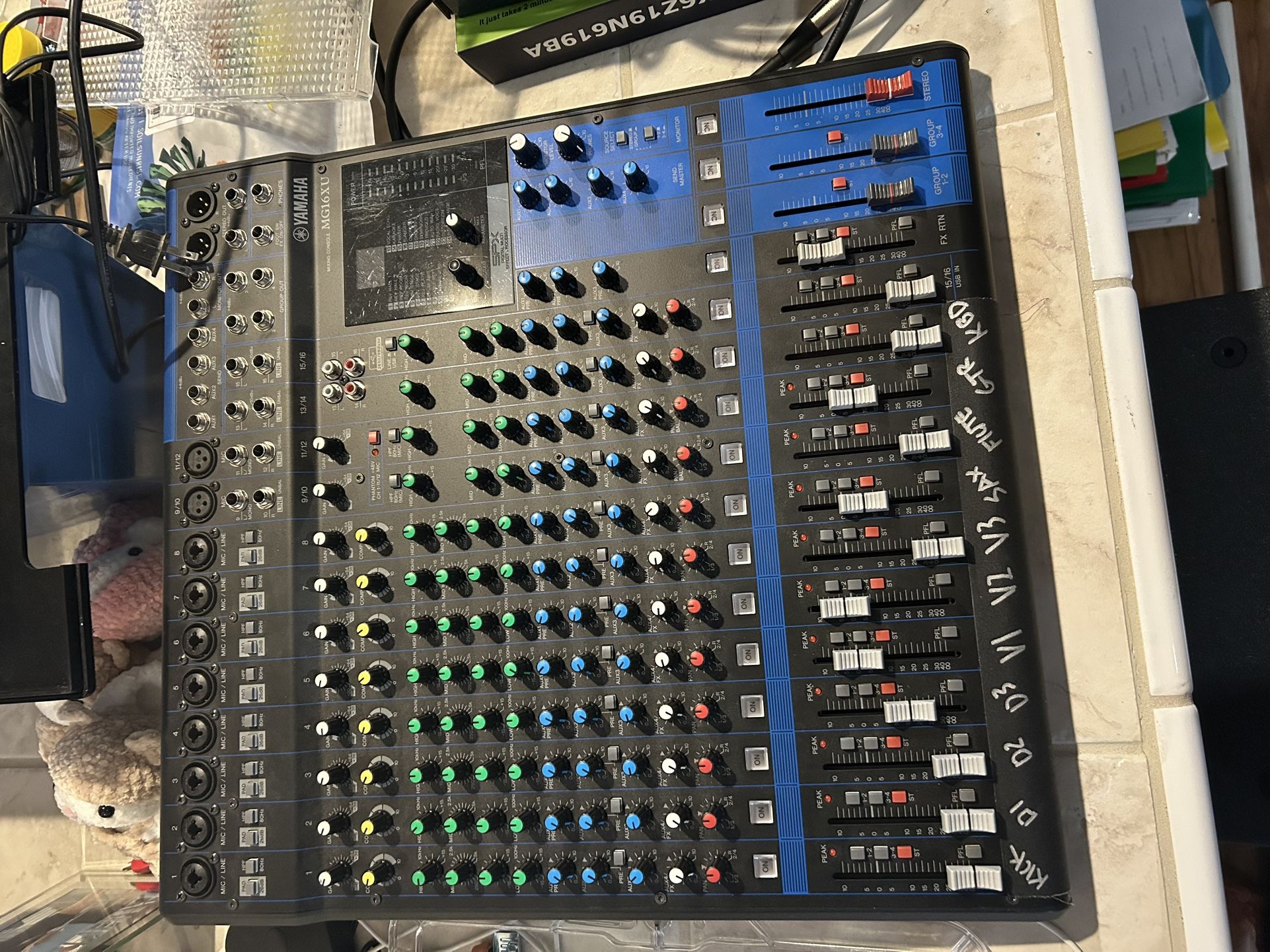 Yamaha mG16XU 16 Channel Mixer