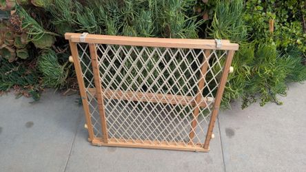 Dog gate infant partition folding door wood baby fence