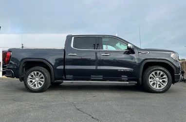 GMC Sierra