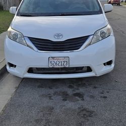 2013 Toyota Sienna