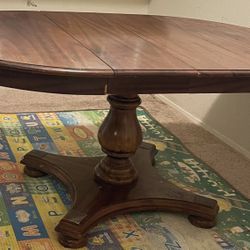  Round solid wood table with extension