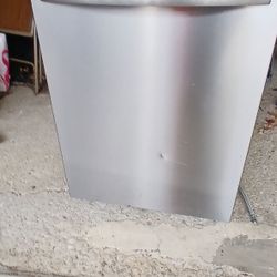 DISHWASHER FRIGIDAIRE GALLERY 24 in Top Control Built-In Tall Tub 47 dBA  