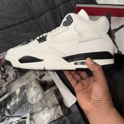 Jordan 4 Flight Club