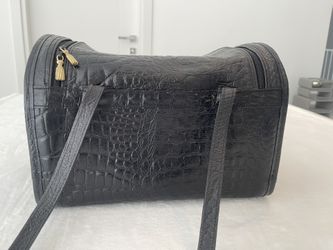 Blk Vinyl Dog or cat Carrier. 