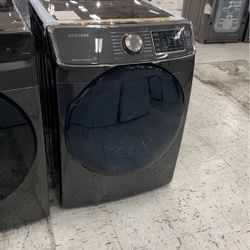 Samsung Electric Dryer With Steam Sanitize
