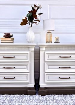 Elegant Glam Nightstand Set