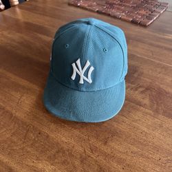 Yankees Fitted Hat - 7 3/8