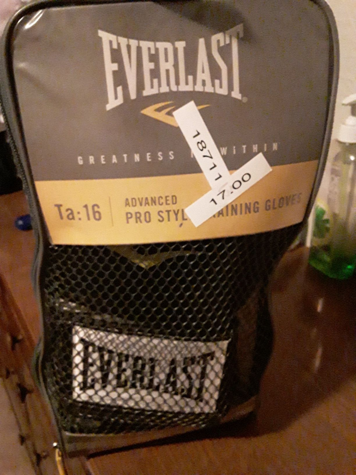 EverLast Pro Training Boxing Gloves