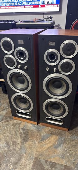 Wharfedale E90 vintage speakers pair