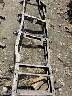 67 To 72 C10 Short Bed Frame For Trade