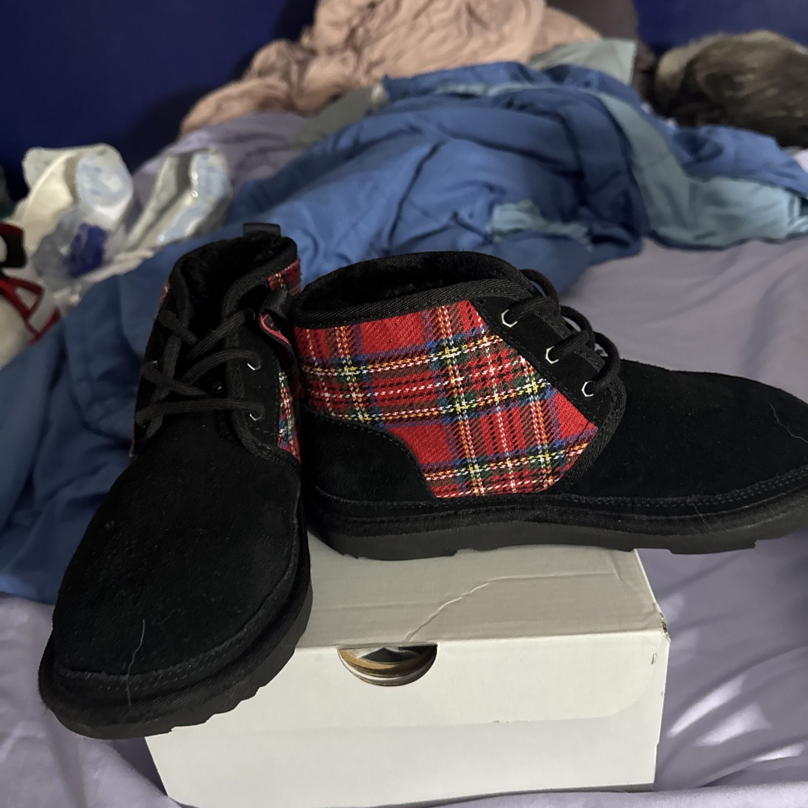UGG, boots kid size