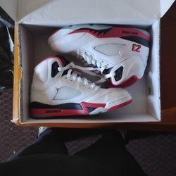 Jordan 5s 8/5