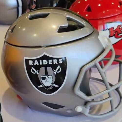 NFL: Las Vegas Raiders Helmet – Scentsy Warmer