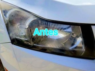 Limpio faros de carros que estén amarillos y opacos quedan claritos y brillantes voy a domicilio y a su trabajo estoy disponible todos los días a cual
