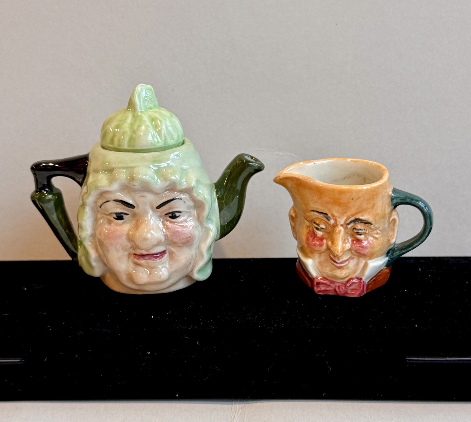 Set Of 2 Artone Porcelain Mini Toby Tea Pot Mrs Gamp Jug Dickes Dave Copperfield
