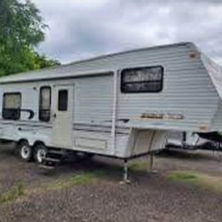 32 Ft Jayco 5th Wheel Fixer Upper