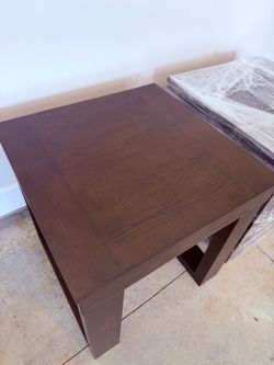 Dark Brown Wood End Table