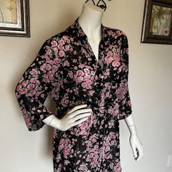 Quintessential dress/top size XL