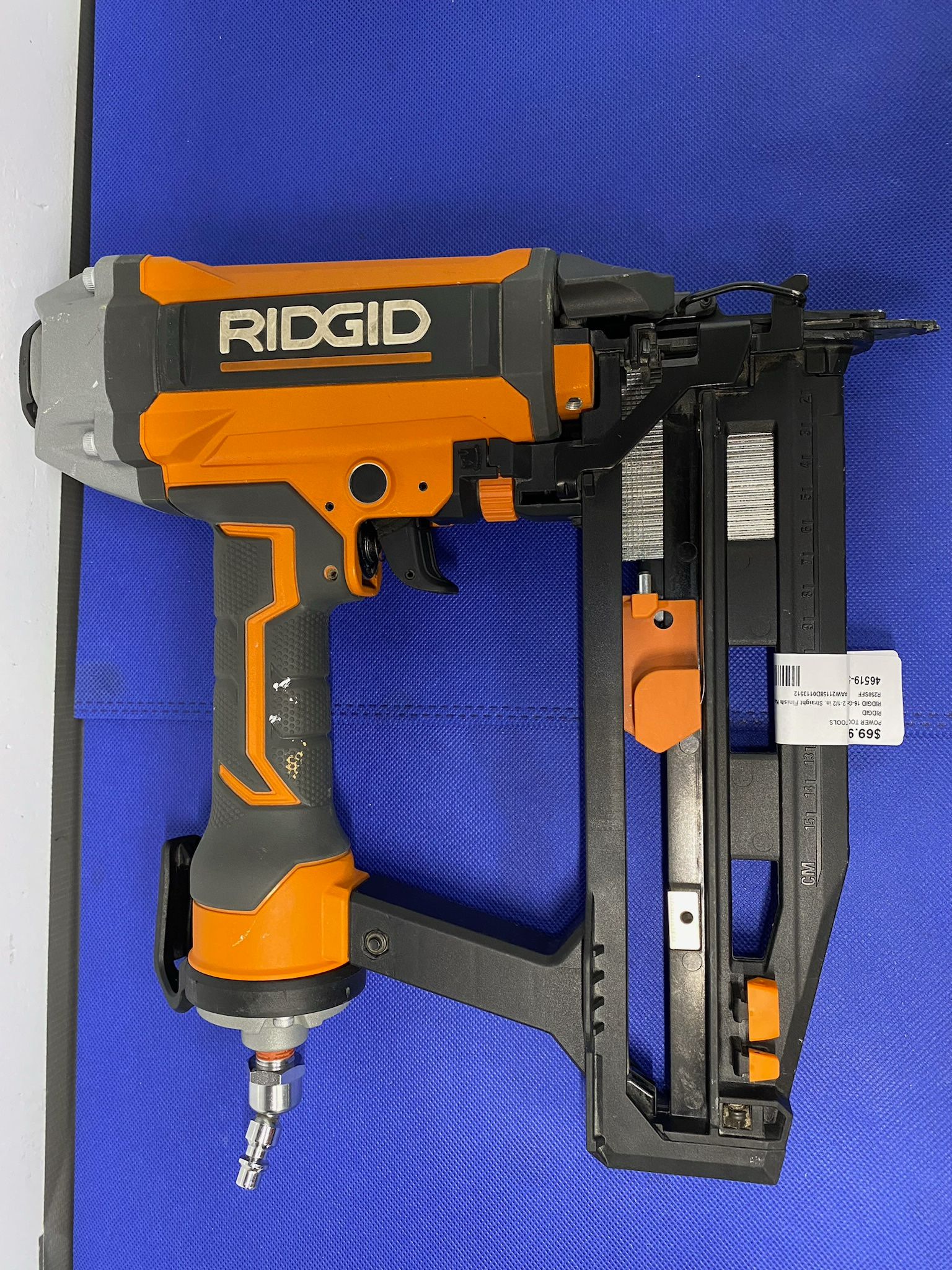RIDGID R250SFF 16-Gauge 2-1/2" Straight Finish Nailer