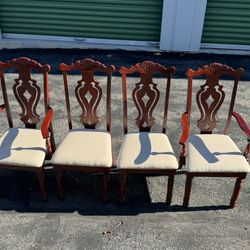 4 Matching Dining Wood Chairs 