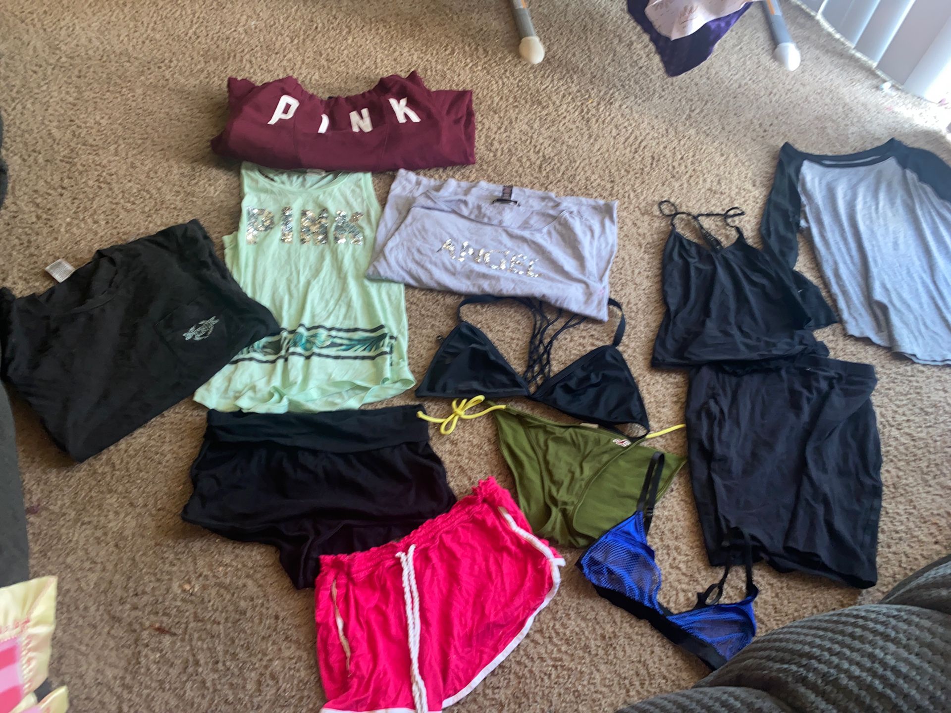 Woman’s clothing lot Victoria secret top shop fashion nova