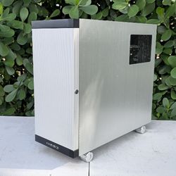 Lian-Li PC-V1100 PLUS Silent Aluminum Mid-Tower Premium Case