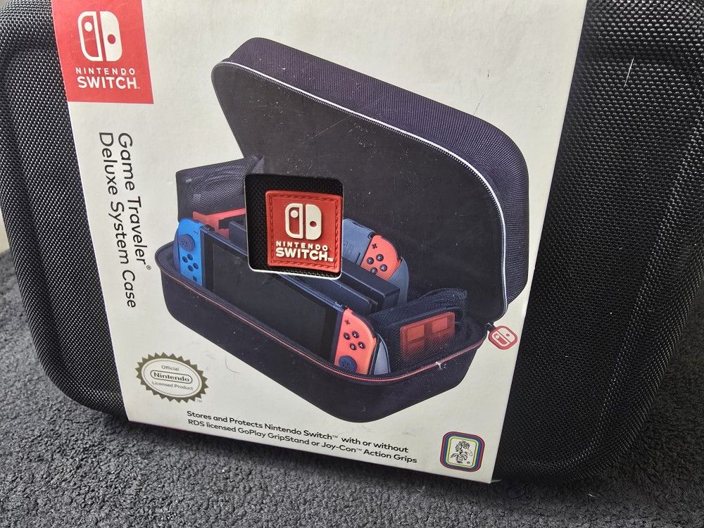 Switch Game Traveler Deluxe System Case