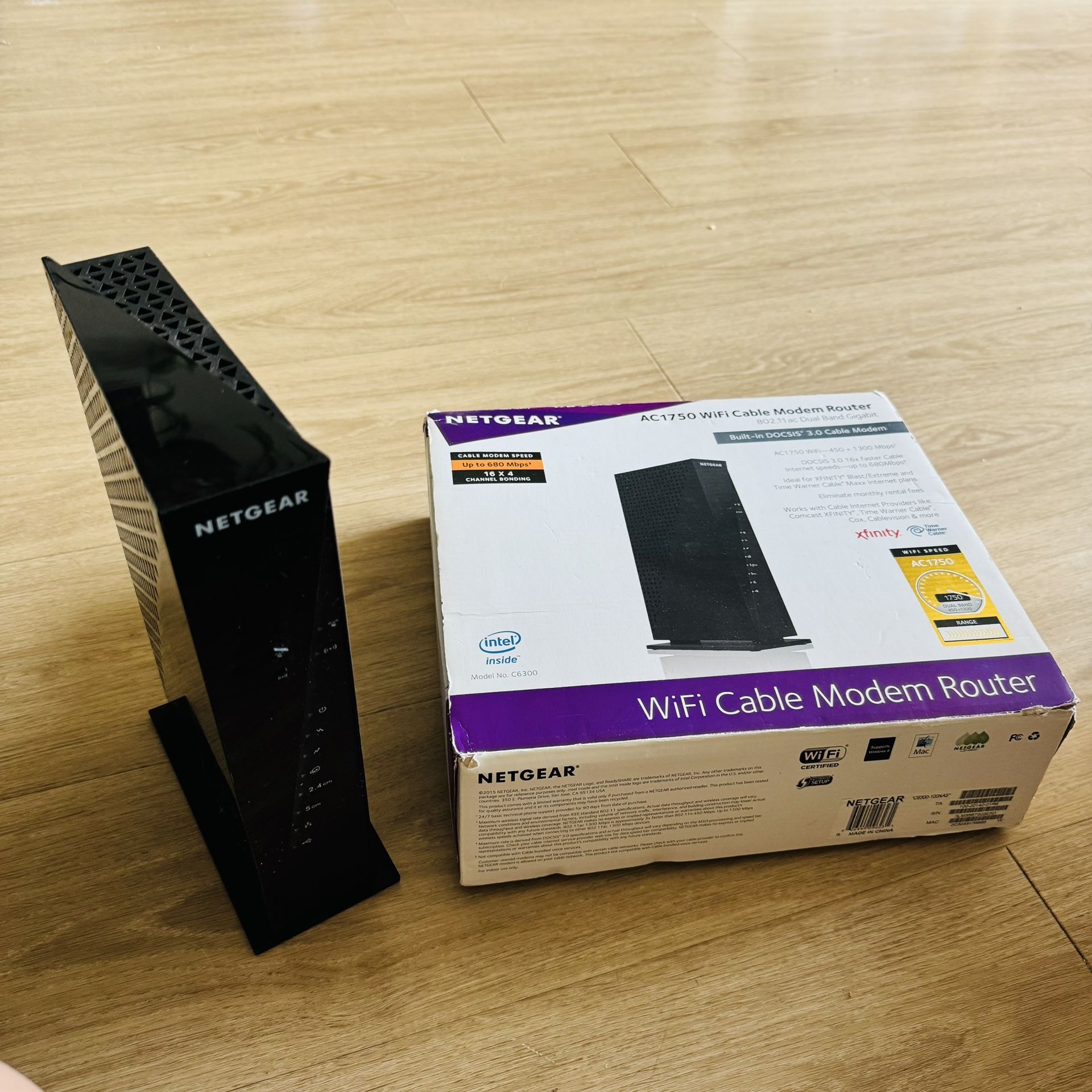 NETGEAR AC1750 WiFi Cable Modem Router