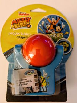 DISNEY JUNIOR PROJECTABLES, MICKEY AND THE ROADSTER RACERS  LED NIGHT LIGHT