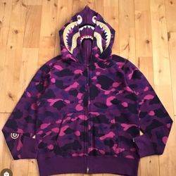 bape hoodie size medium 