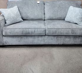 Very nice 6 ft long grey couch