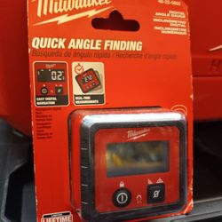 MILWAUKEE DIGITAL ANGLE GAUGE