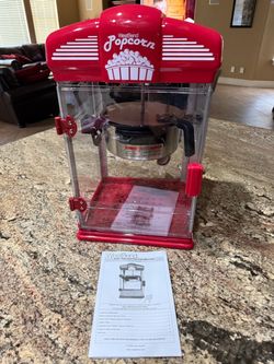 NEW West Bend 4 quart Stir Crazy Movie Theater Popcorn Popper, Gourmet Popcorn Maker Machine with Nonstick Popcorn Kettle and instruction booklet